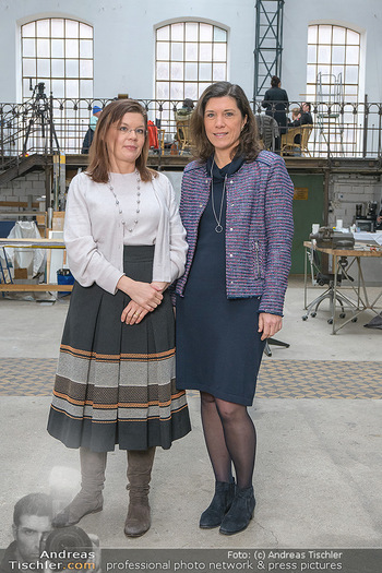 Fotoshooting zu Ladies Night - Kunsthalle Berndorf, NÖ - Di 09.02.2021 - Claudia DESCOVICH, Gerda EHRLICH-RATZINGER (Vorstände Berndorfe132