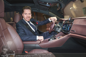 Botschafter für ´die Göttliche´ - PSA Retail, Wien - Do 11.03.2021 - Daniel SERAFIN am Steuer seines neuen DS918