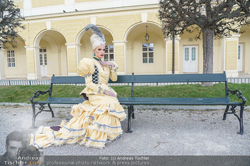 Spaziergang mit Tamara Mascara - Schloss Schönbrunn, Wien - Do 18.03.2021 - Tamara MASCARA (alias Raphael MASSARO)28