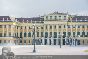 Spaziergang mit Tamara Mascara - Schloss Schönbrunn, Wien - Do 18.03.2021 - Tamara MASCARA (alias Raphael MASSARO)34