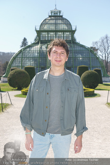 Spaziergang mit Julian Le Play - Schönbrunn, Wien - Mi 31.03.2021 - Julian LE PLAY (Julian Heidrich) (Portrait)4