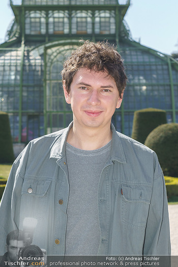 Spaziergang mit Julian Le Play - Schönbrunn, Wien - Mi 31.03.2021 - Julian LE PLAY (Julian Heidrich) (Portrait)5