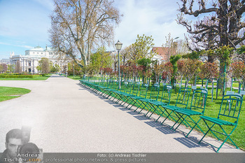 Lokalaugenschein Wien - Wien - Mo 12.04.2021 - leerer Park Volksgarten bei Schönwetter während LockDown, Park19