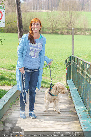 Spaziergang mit Adriana Zartl - Gaaden bei Mödling - Di 27.04.2021 - Adriana ZARTL8