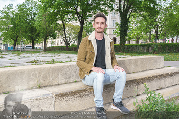 Interview mit James Cottrial - Votivpark, Wien - Do 06.05.2021 - James COTTRIAL2