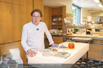 Corona Gastro Re-Opening - Steirereck - Mi 19.05.2021 - Heinz REITBAUER in der Küche13