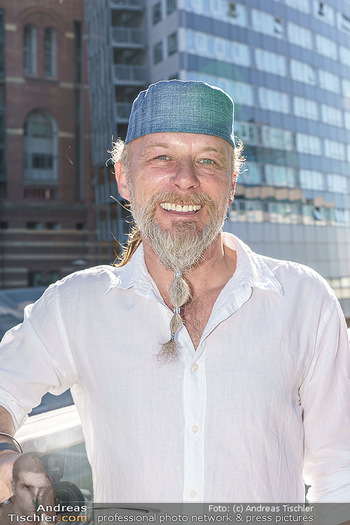 Austrian Pub Opening - Gasometer Eco Center, Wien - Mi 26.05.2021 - Thomas FORSTNER (Portrait)25