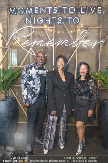 DaRose Vienna Opening - DaRose Restaurant, Wien - Do 27.05.2021 - Familie Rose ALABA mit Eltern George und Gina ALABA34