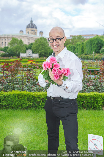 Ladies Night Promo-Aktion - Burgtheater, Volksgarten - Fr 28.05.2021 - Robert KOLAR39