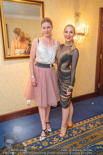 Silvia Schneider ist Tanz-Staatsmeisterin - Hotel InterContinental - Sa 26.06.2021 - Silvia SCHNEIDER mit Sonja (Freudin von Danilo Campisi)31