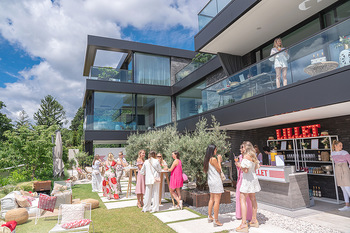 Lillet Les Ateliers Brunch - Privatvilla, Wien - Do 01.07.2021 - Sommerfest Sommerparty auf Terrasse, Luxusvilla über Wien76