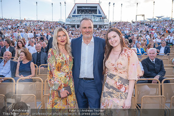 Premiere West Side Story - Mörbisch - Do 08.07.2021 - Hans Peter DOSKOZIL mit Tochter Laura und Freundin Julia JURTSCH78