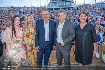 Premiere West Side Story - Mörbisch - Do 08.07.2021 - Hans Peter DOSKOZIL mit Laura und Julia, Werner KOGLER, Sabine J88