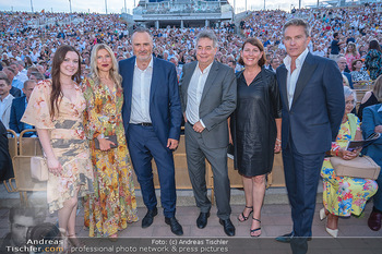 Premiere West Side Story - Mörbisch - Do 08.07.2021 - Hans Peter DOSKOZIL mit Laura und Julia, W KOGLER, S JUNGWIRTH, 89