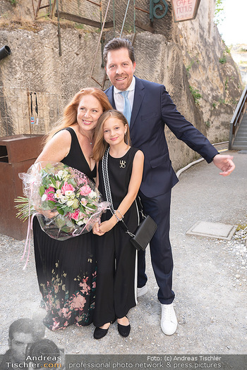 Premiere Turandot - Steinbruch St. Margarethen, Burgenland - Mi 14.07.2021 - Familie Daniel SERAFIN, Martina SERAFIN mit Tochter Elisabeth11