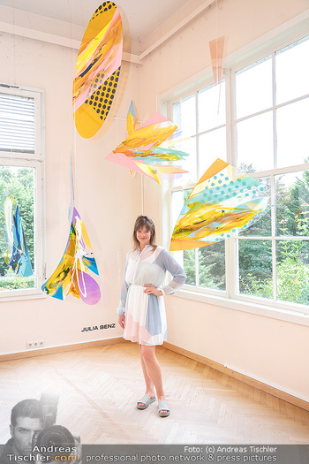 Icons of Pop and Street Art - Villa Bulfon, Velden - Do 22.07.2021 - Künstlerin Julia BENZ34