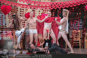 Bühnenfotos Ladies Night - Stadttheater Berndorf - Sa 24.07.2021 - T HÖFNER, C VON FRIEDL, R KOLAR, M BERMOSER, R MORTIZ, K SPRENG1