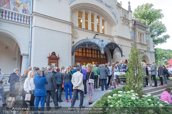 Premiere Ladies Night - Stadttheater Berndorf - Do 05.08.2021 - Andrang beim Einlass ins Stadttheater mit Corona 3G-Nachweis33