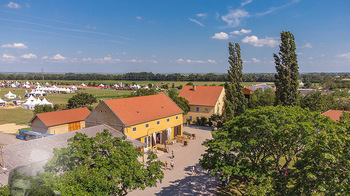 Biofeldtage Tag 2 - Seehof, Donnerskirchen - Sa 07.08.2021 -  Luftbild Biofeldtage Seehof Donnerskirchen, Drohnenfotos, Messe305