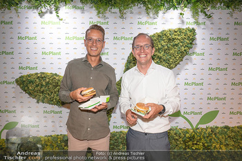 McPlant Präsentation - McDonalds Schwedenplatz - Mo 16.08.2021 - Benedikt BÖCKER, Nikolaus PIZA6