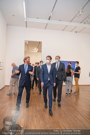 Sebastian Kurz Privatführung - Albertina, Wien - Mo 23.08.2021 - Trevor Dow TRAINA, Klaus Albrecht SCHRÖDER, Sebastian KURZ51