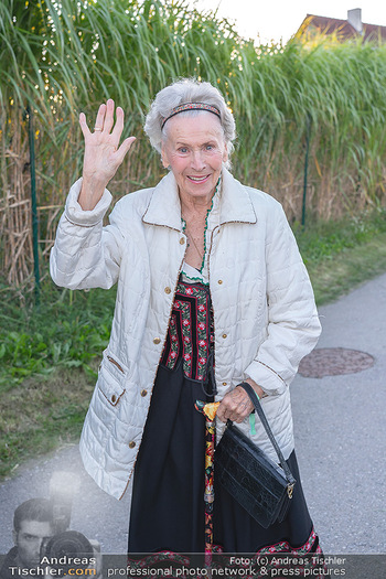 Mikl-Leitner Heurigenempfang - Der Fuchs Heuriger, Maria Enzersdorf - Do 09.09.2021 - Waltraud HAAS (Portrait)11