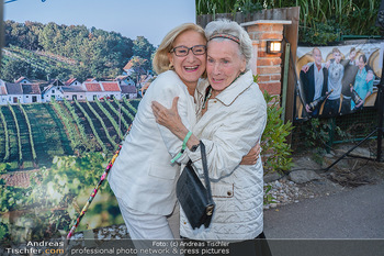 Mikl-Leitner Heurigenempfang - Der Fuchs Heuriger, Maria Enzersdorf - Do 09.09.2021 - Waltraud HAAS, Johanna MIKL-LEITNER16