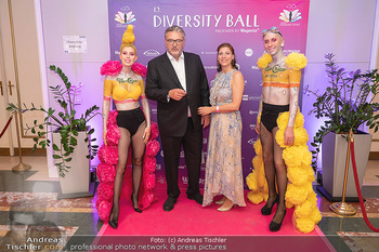 Diversity Ball - Kursalon Hübner, Wien - Sa 11.09.2021 - Peter HACKER mit Begleitung53