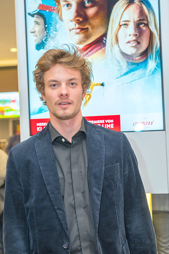 Kinopremiere ´Klammer - chasing the line´ - Cineplexx Milennium City, Wien - Mi 27.10.2021 - Julian WALDNER (Portrait)46
