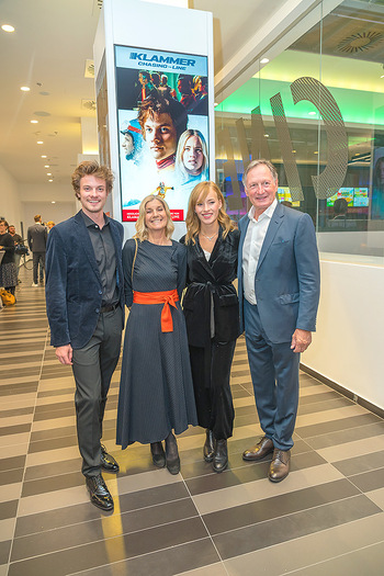 Kinopremiere ´Klammer - chasing the line´ - Cineplexx Milennium City, Wien - Mi 27.10.2021 - Julian WALDNER, Franz und Eva KLAMMER, Valerie HUBER49
