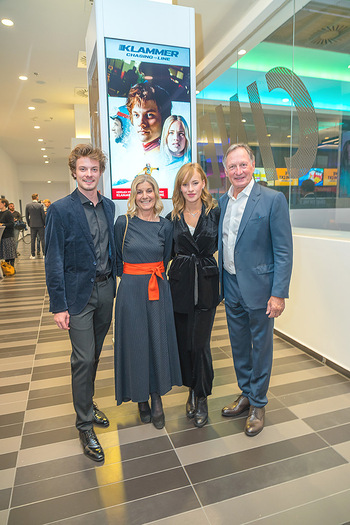 Kinopremiere ´Klammer - chasing the line´ - Cineplexx Milennium City, Wien - Mi 27.10.2021 - Julian WALDNER, Franz und Eva KLAMMER, Valerie HUBER50