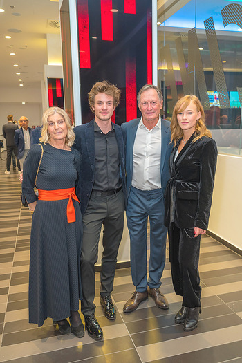 Kinopremiere ´Klammer - chasing the line´ - Cineplexx Milennium City, Wien - Mi 27.10.2021 - Julian WALDNER, Franz und Eva KLAMMER, Valerie HUBER52