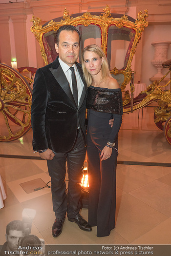Innocent Gala - Palais Liechtenstein, Wien - Di 02.11.2021 - Robert GLOCK mit Ehefrau Stefanie8
