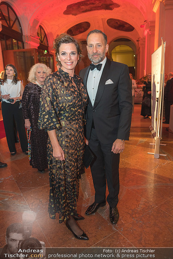 Innocent Gala - Palais Liechtenstein, Wien - Di 02.11.2021 - Pamela RENDI-WAGNER mit Ehemann Michael RENDI19