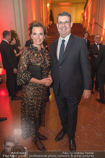 Innocent Gala - Palais Liechtenstein, Wien - Di 02.11.2021 - Pamela RENDI-WAGNER, Oskar DEUTSCH22