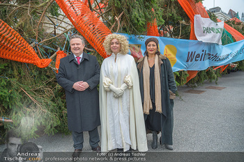 Christbaum Aufstellen - Rathausplatz, Wien - Mi 03.11.2021 - Michael LUDWIG, Christkind, Veronica KAUP-HASLER32