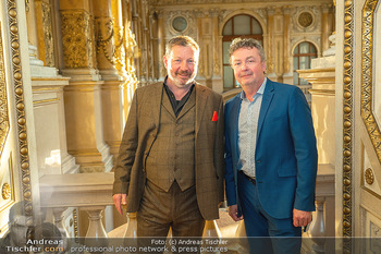 Goldenes Ehrenzeichen für Hans Staud - Burgtheater - Mo 08.11.2021 - Robert REINAGL, Thomas STROBL27