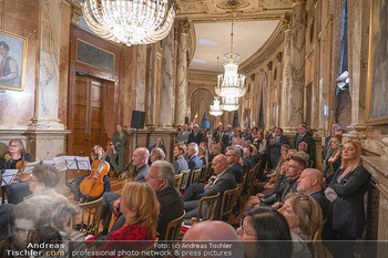 Goldenes Ehrenzeichen für Hans Staud - Burgtheater - Mo 08.11.2021 - 86