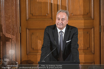 Goldenes Ehrenzeichen für Hans Staud - Burgtheater - Mo 08.11.2021 - Karl-Heinz JOHNEN88