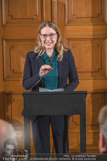 Goldenes Ehrenzeichen für Hans Staud - Burgtheater - Mo 08.11.2021 - Margarete SCHRAMBÖCK90