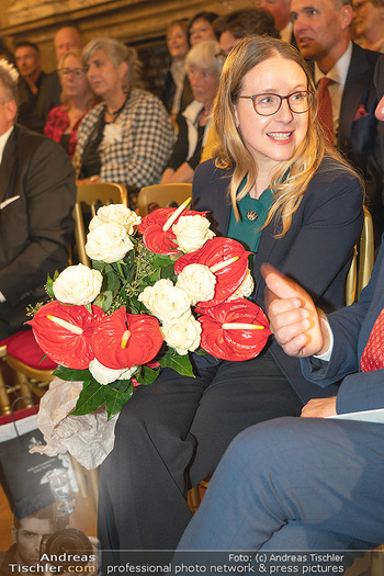 Goldenes Ehrenzeichen für Hans Staud - Burgtheater - Mo 08.11.2021 - Margarete SCHRAMBÖCK121