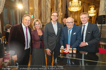 Goldenes Ehrenzeichen für Hans Staud - Burgtheater - Mo 08.11.2021 - 141