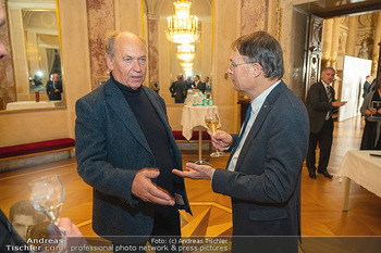 Goldenes Ehrenzeichen für Hans Staud - Burgtheater - Mo 08.11.2021 - Sigi MENZ, Gerhard DREXEL142