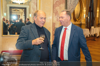 Goldenes Ehrenzeichen für Hans Staud - Burgtheater - Mo 08.11.2021 - 145