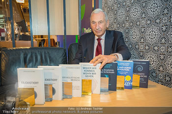 Johannes Huber Buchpräsentation - Thalia Wien - Mi 10.11.2021 - Johannes HUBER1
