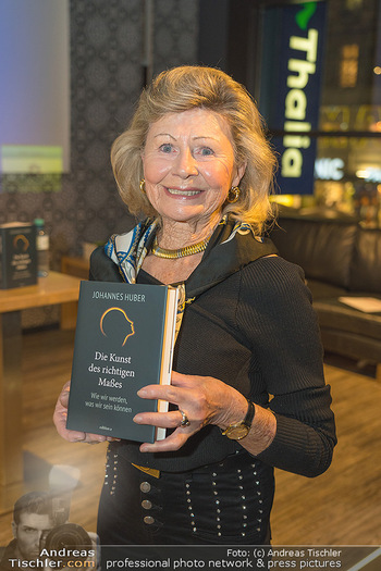 Johannes Huber Buchpräsentation - Thalia Wien - Mi 10.11.2021 - Martha HAIDINGER3