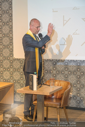 Johannes Huber Buchpräsentation - Thalia Wien - Mi 10.11.2021 - 37