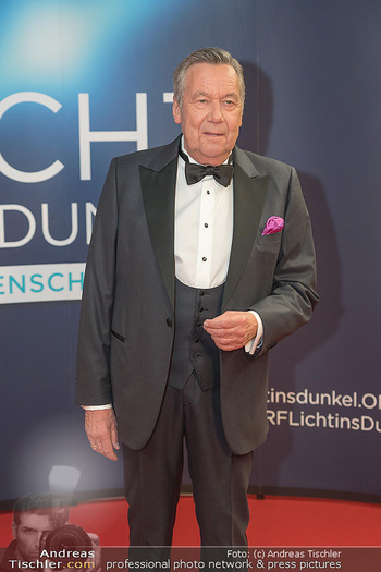 Licht ins Dunkel Gala - ORF Zentrum - Mi 24.11.2021 - Roland KAISER88