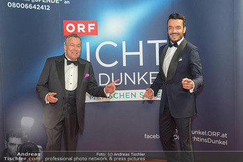 Licht ins Dunkel Gala - ORF Zentrum - Mi 24.11.2021 - Roland KAISER, Giovanni ZARRELLA106