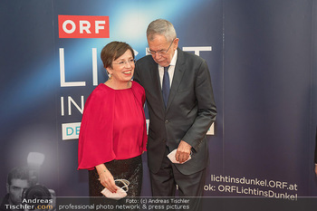 Licht ins Dunkel Gala - ORF Zentrum - Mi 24.11.2021 - Doris SCHMIDAUER, Alexander VAN DER BELLEN242